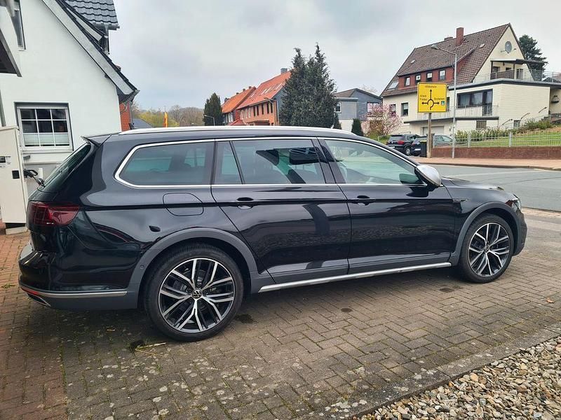 Gebraucht VW Passat Alltrack 280 PS (205 kW) 2024 Schwarz Kombi