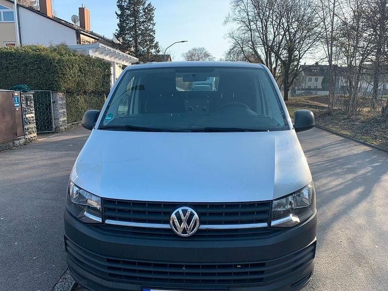 Gebraucht VW Transporter 102 PS (75 kW) 2015 Silber Van