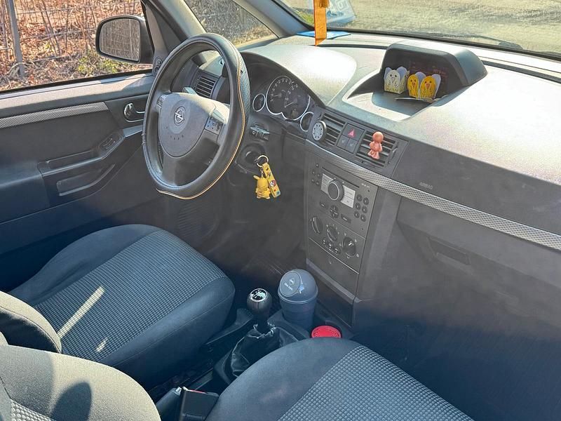 Second-hand Opel Meriva 90 CP (66 kW) 2008 Albastru Monovolum