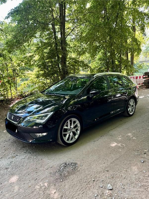 Schwarz Gebraucht 2014 Seat Leon FR Kombi | 10.500 € (Fairer Preis) - Bild 1/4