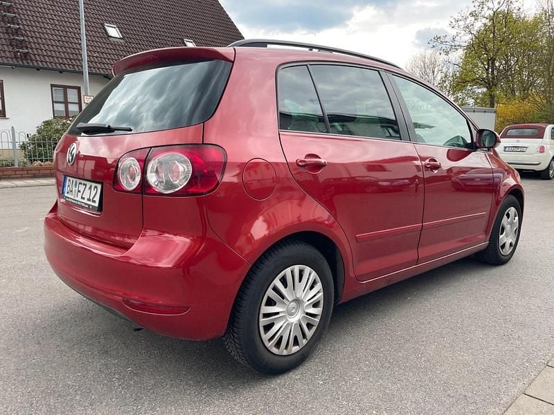 Gebraucht VW Golf Plus Cross 80 PS (58 kW) 2009 Rot Van / Kleinbus