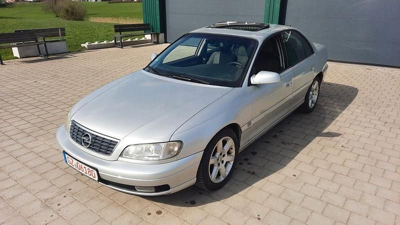 Gebraucht Opel Omega Edition 179 PS (131 kW) 2002 Silber Limousine