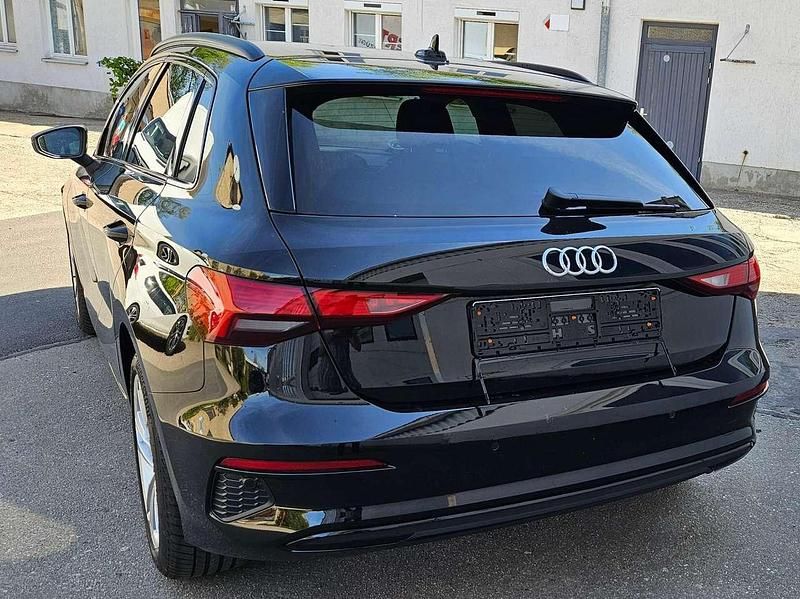 Gebraucht Audi A3 Advanced Plus 110 PS (80 kW) 2023 Mythosschwarz metallic Limousine