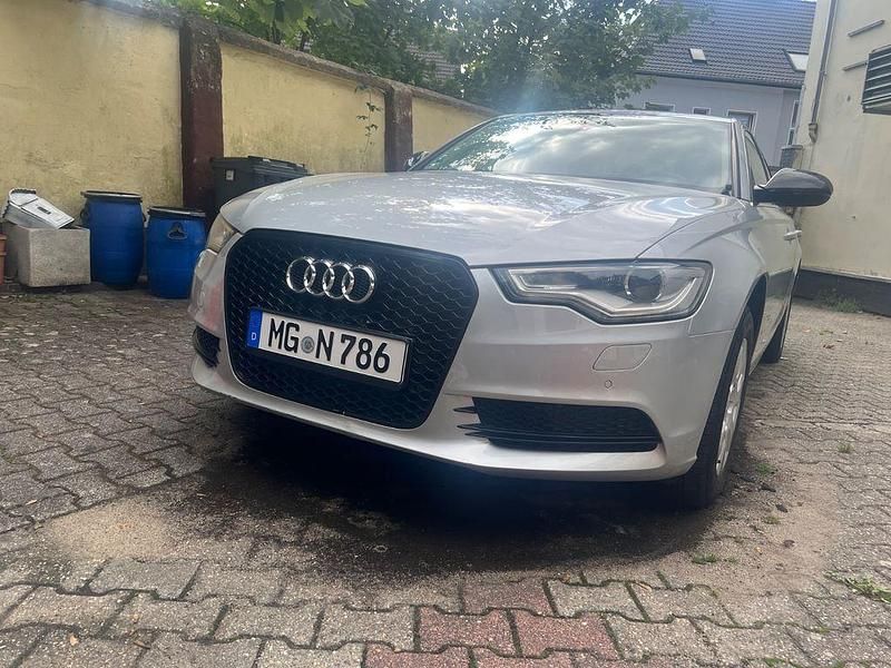Silber Gebraucht 2011 Audi A6 Limousine | 7.900 € (Superpreis) - Bild 1/4