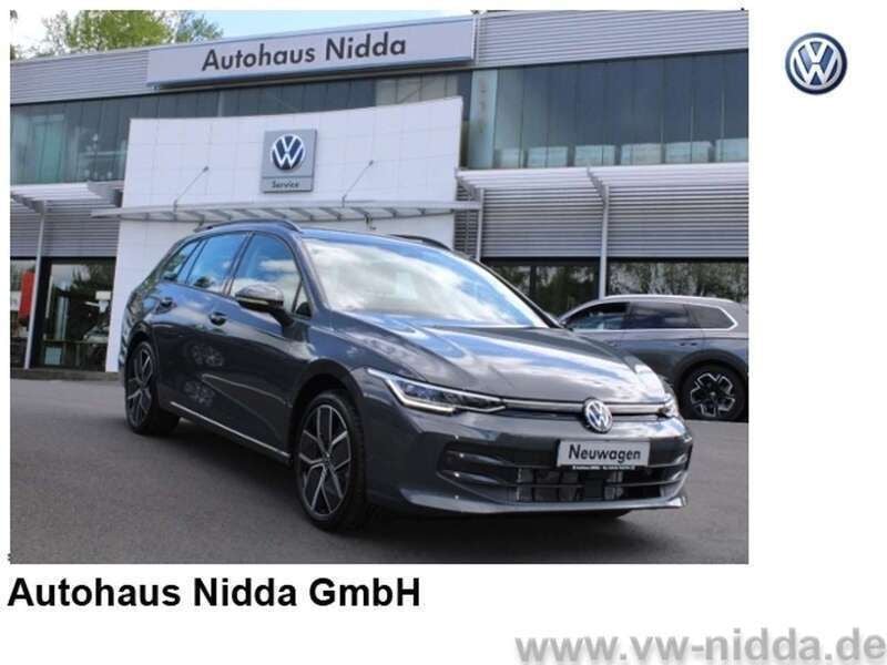 Delfingrau metallic Neu 2025 VW Golf VIII Kombi | 29.554 € (Superpreis) - Bild 1/4