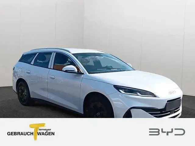 Käytetty BYD Seal Boost 184 HP (135 kW) 2025 Valkoinen Farmari
