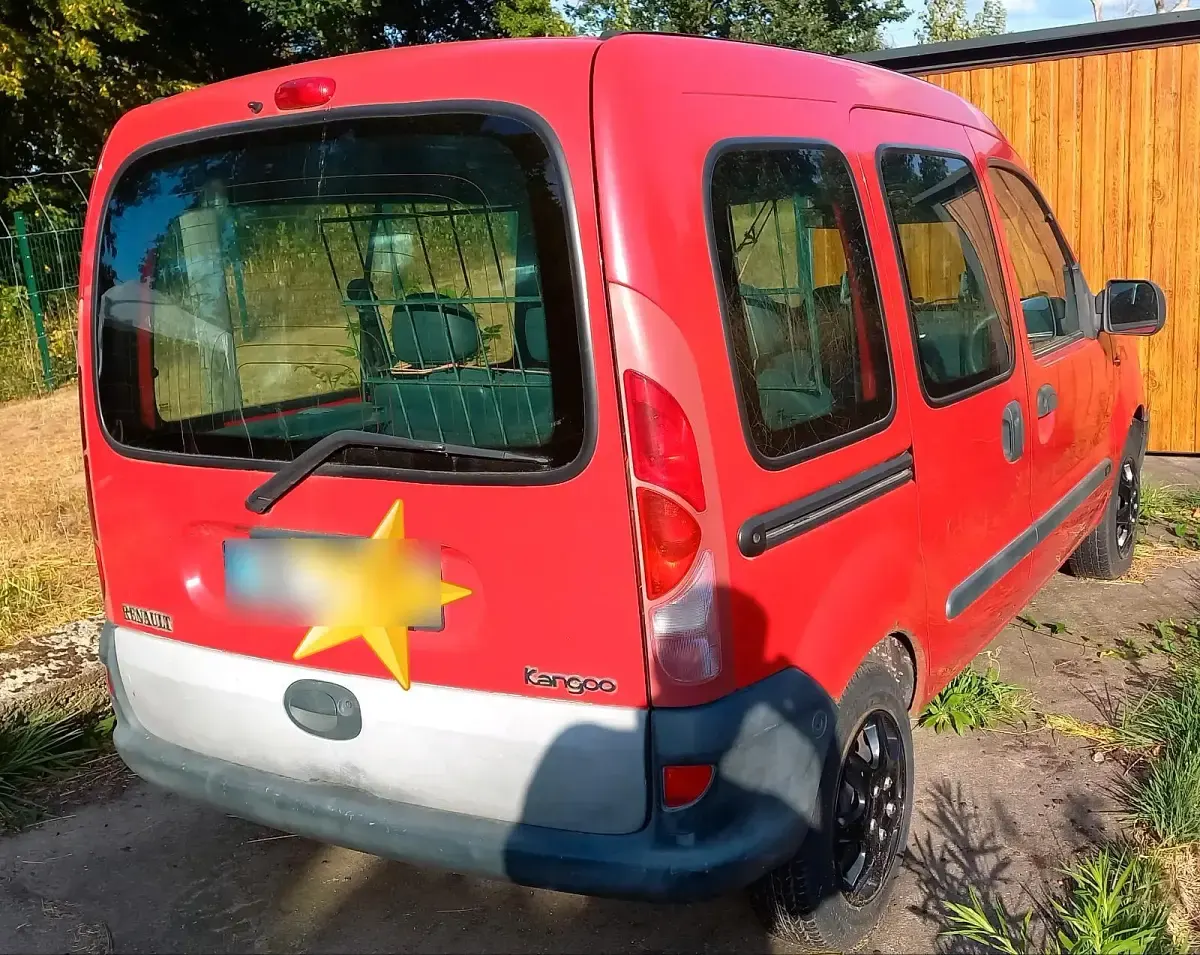Gebraucht Renault Kangoo 58 PS (42 kW) 1998 Rot Van / Kleinbus