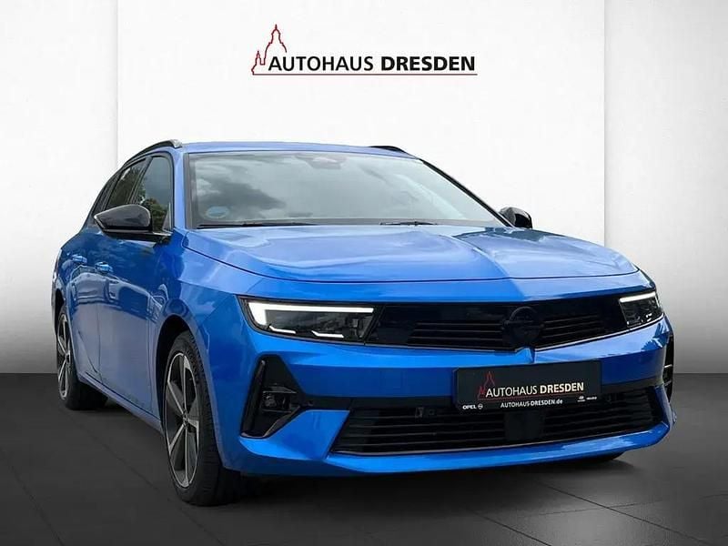 Kobalt blau Gebraucht 2024 Opel Astra Kombi | 25.450 € (Guter Preis) - Bild 1/4