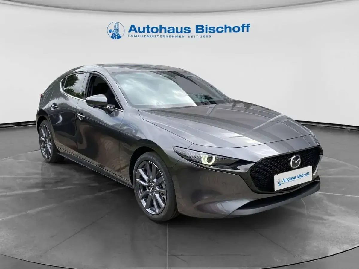 Neu Mazda 3 Exclusive-Line 140 PS (102 kW) 2026 Grau Limousine