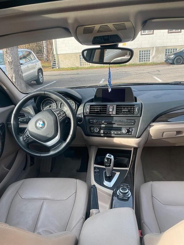 Schwarz Gebraucht 2012 BMW 118 Kleinwagen | 8.000 € (Guter Preis) - Bild 1/4