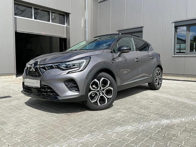 Grau Gebraucht 2023 Mitsubishi ASX Top SUV | 30.970 € - Bild 1/4