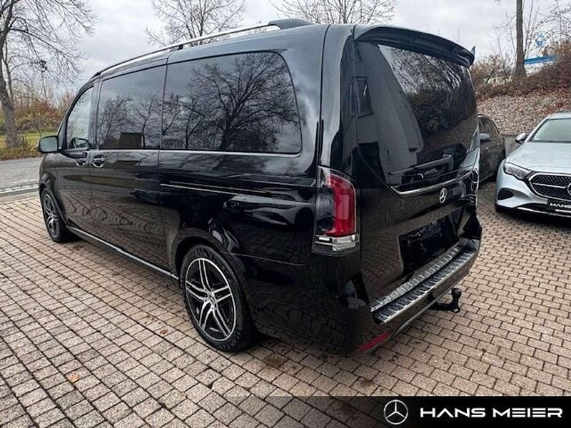 Gebraucht Mercedes V250 Style 190 PS (139 kW) 2024 Obsidianschwarz Van / Kleinbus