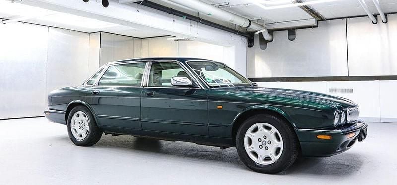 Gebraucht Jaguar XJ8 Sovereign 284 PS (208 kW) 2000 Grün Limousine