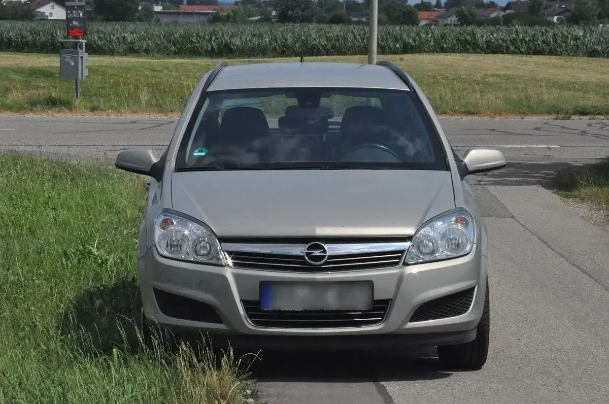 Gebraucht Opel Astra 90 PS (66 kW) 2007 Grau Kombi