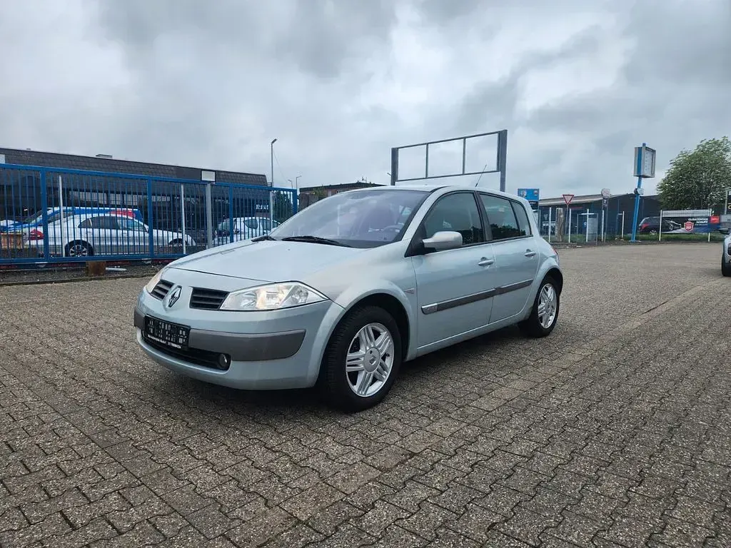 Używany Renault Mégane II Authentique 98 KM (72 kW) 2003 Niebieski Sedan/Limuzyna
