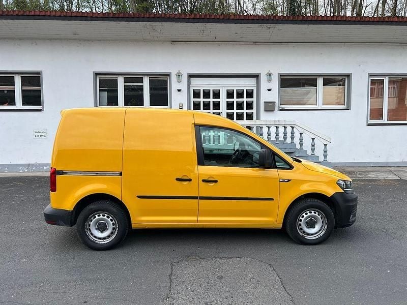Gebraucht VW Caddy 102 PS (75 kW) 2019 Gelb Van / Kleinbus