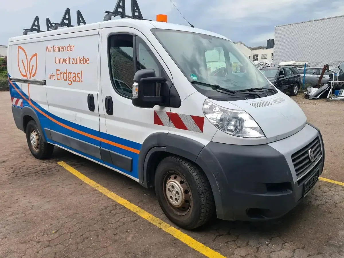 Gebraucht Fiat Ducato 135 PS (99 kW) 2013 Weiß Van