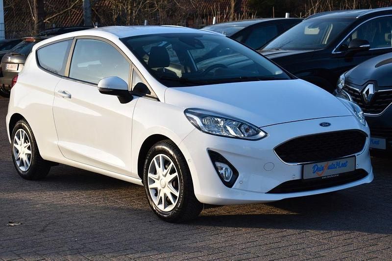 Gebraucht Ford Fiesta Cool & Connect 95 PS (69 kW) 2021 Weiß Kleinwagen