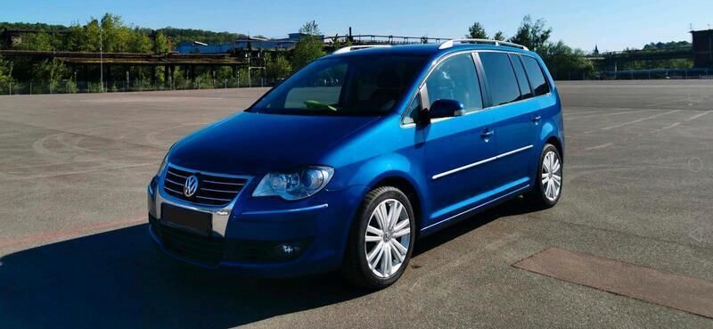 Blau Gebraucht 2009 VW Touran Van / Kleinbus | 6.500 € (Etwas zu teuer) - Bild 1/4
