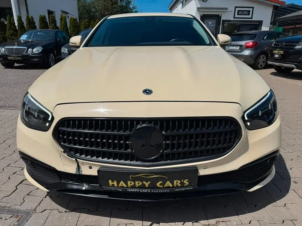 Gebraucht Mercedes E220 200 PS (147 kW) 2022 Beige Limousine