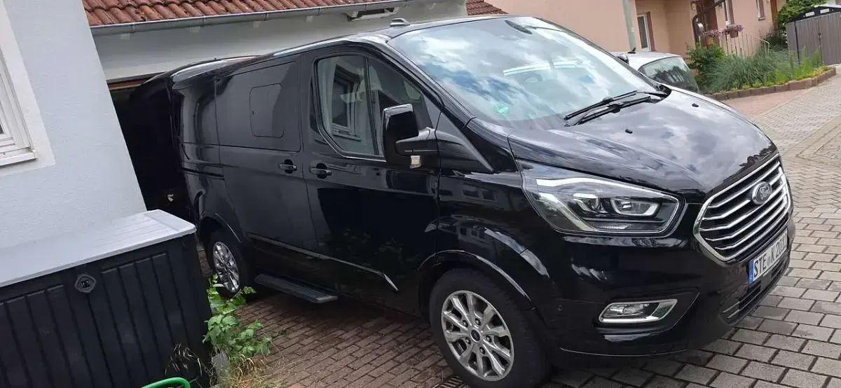 Gebraucht Ford Tourneo Custom Titanium X 185 PS (136 kW) 2020 Schwarz Van