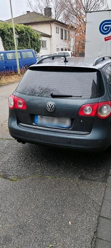 Gebraucht VW Passat 140 PS (102 kW) 2010 Grau Kombi