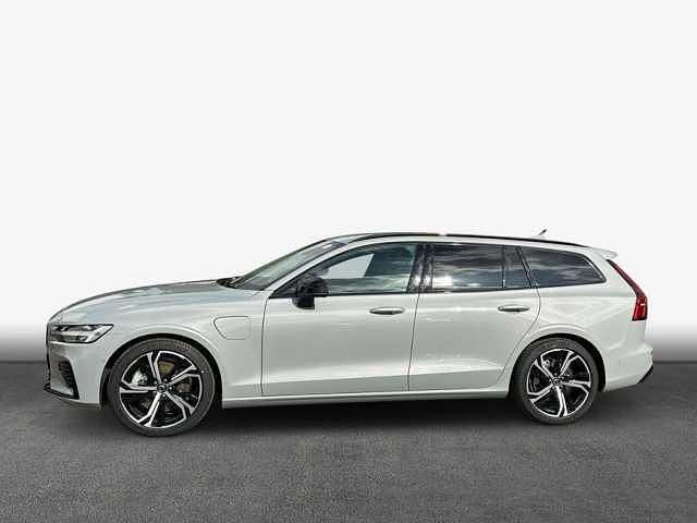 Gebraucht Volvo V60 Plus 257 PS (189 kW) 2025 Grau Kombi