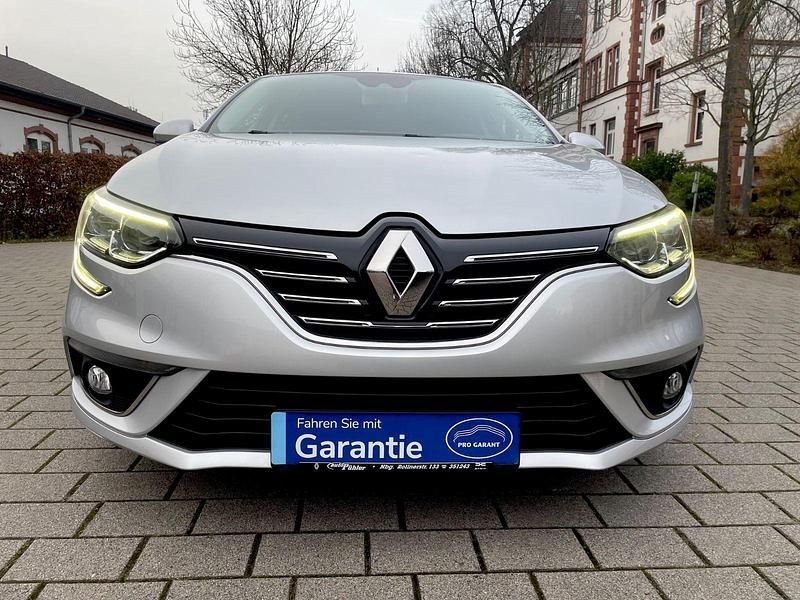 Gebraucht Renault Mégane GT Line GT-Line 132 PS (97 kW) 2017 Silber Limousine