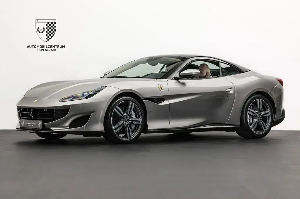 Gebraucht Ferrari Portofino 600 PS (441 kW) 2019 Silber Cabrio