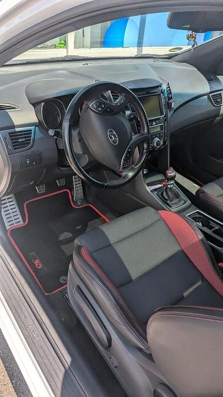 Gebraucht Hyundai i30 Turbo 2016 Weiß Limousine