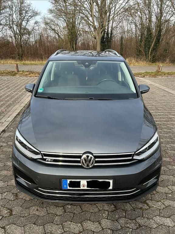 Gebraucht VW Touran Highline 150 PS (110 kW) 2018 Grau Van / Kleinbus
