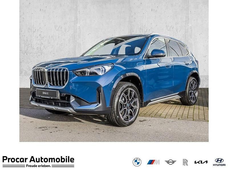 Neu BMW X1 xLine 156 PS (114 kW) 2025 Blau SUV