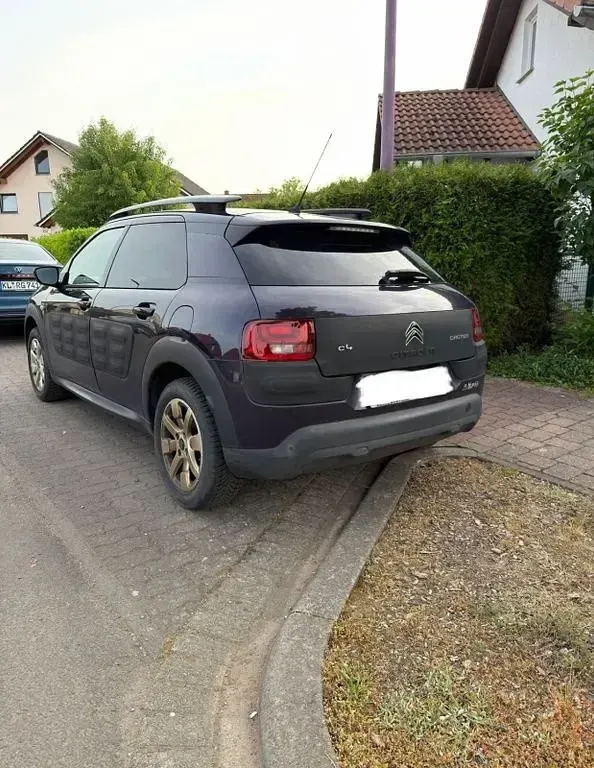 Gebraucht Citroën C4 PureTech 82 PS (60 kW) 2015 Violett Limousine