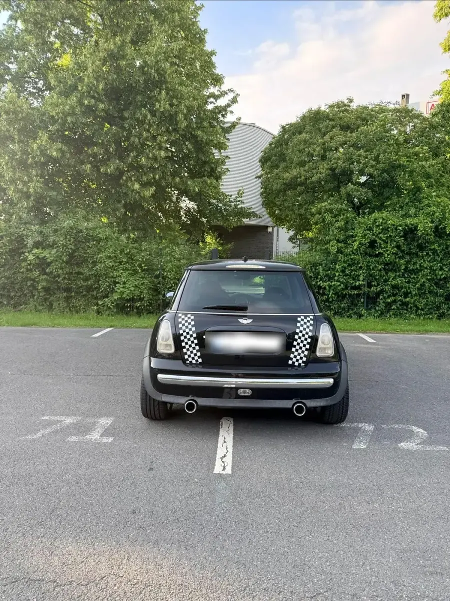 Gebraucht Mini ONE 125 PS (91 kW) 2003 Schwarz Kleinwagen