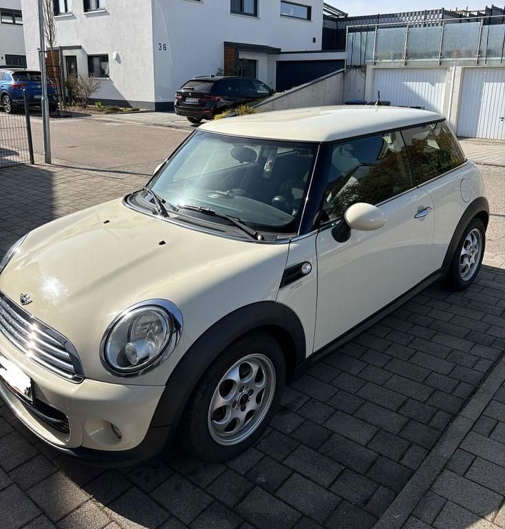 Gebraucht Mini Cooper 122 PS (89 kW) 2013 Weiß Kleinwagen