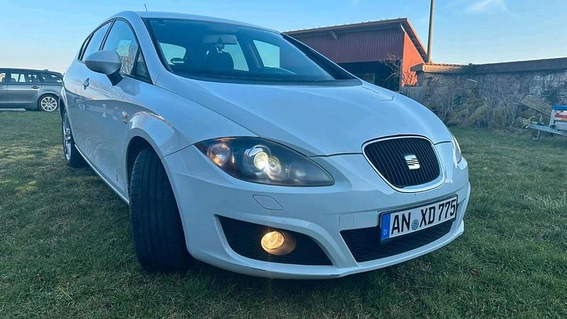 Usata Seat Leon Copa 125 CV (91 kW) 2012 Bianco Utilitaria