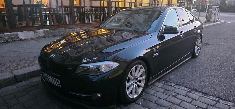 Second-hand BMW 528 258 CP (189 kW) 2011 Negru Berlinǎ
