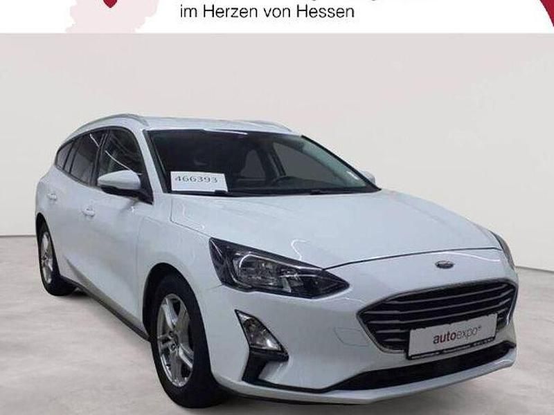 Gebraucht Ford Focus Cool & Connect 120 PS (88 kW) 2020 Weiß Limousine