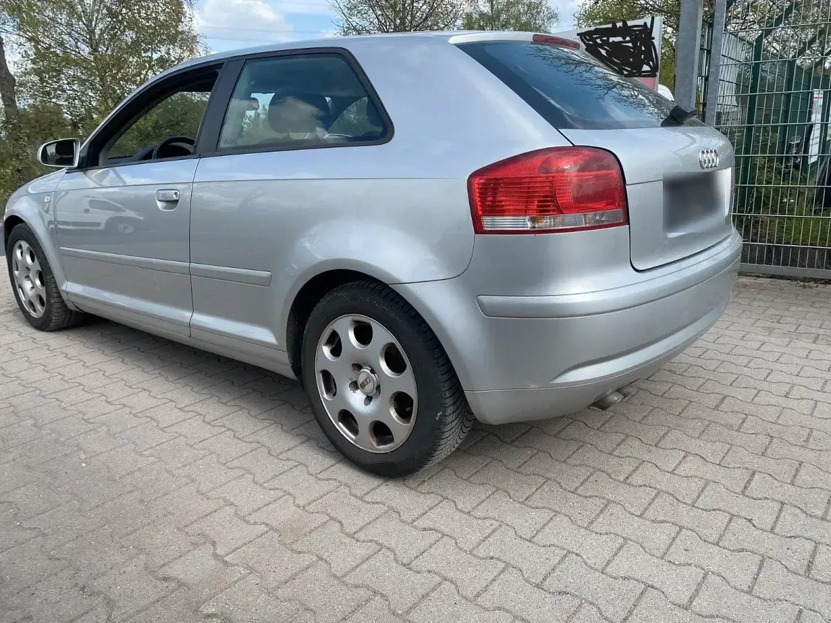 Second-hand Audi A3 140 CP (102 kW) 2006 Gri Hatchback