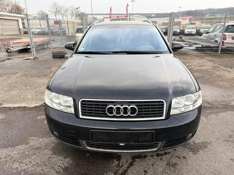 Schwarz Gebraucht 2003 Audi A4 Kombi | 990 € (Superpreis) - Bild 1/4
