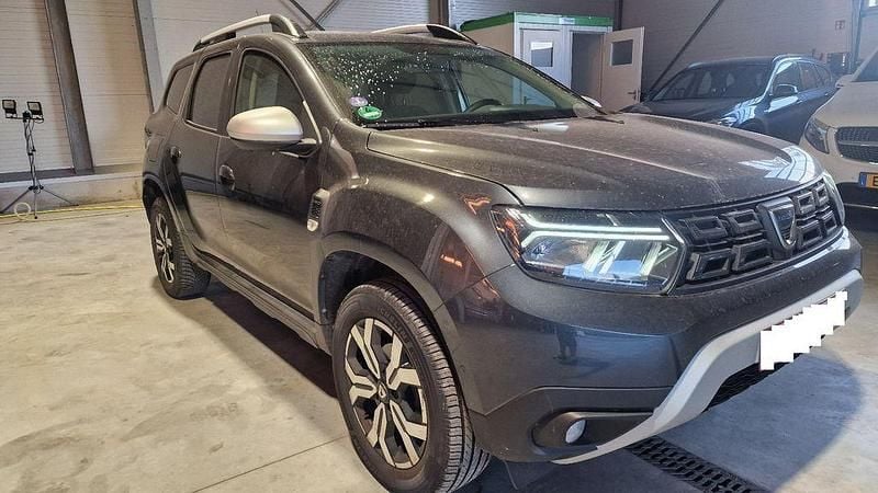 Gebraucht Dacia Duster Prestige 150 PS (110 kW) 2022 Grau SUV