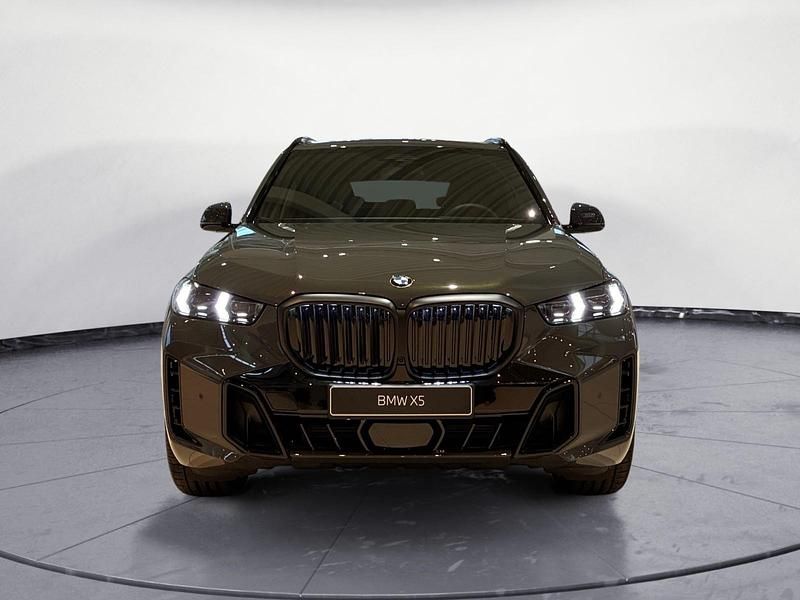 Neu BMW X5 352 PS (258 kW) 2025 Grau SUV