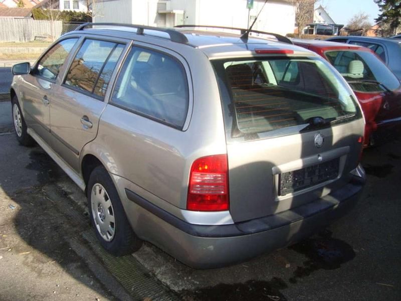 Gebraucht Skoda Octavia 101 PS (74 kW) 2008 Kombi