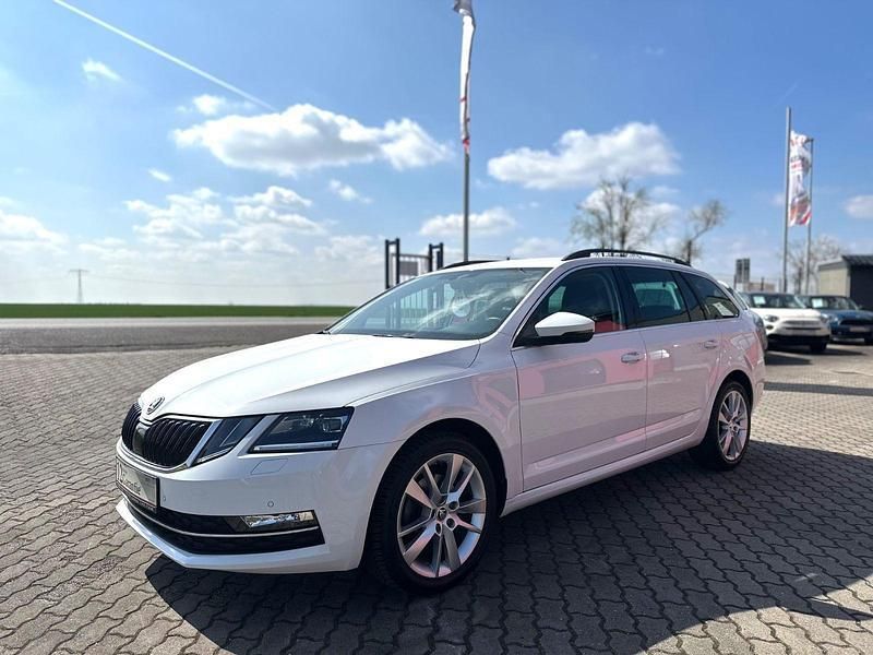 Weiß Gebraucht 2018 Skoda Octavia Style Kombi | 17.999 € - Bild 1/4