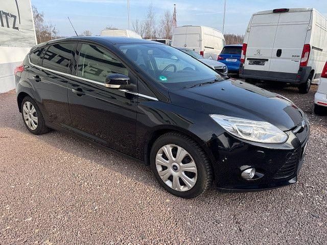 Gebraucht Ford Focus 125 PS (91 kW) 2013 Schwarz Limousine