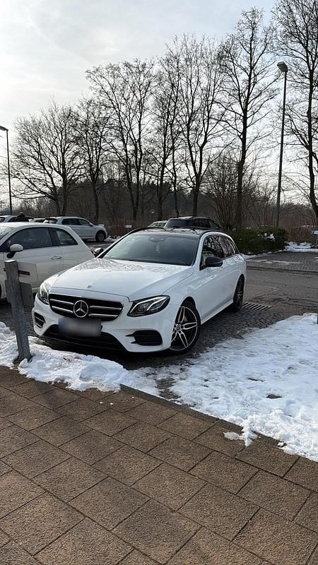 Gebraucht Mercedes E350 AMG 258 PS (189 kW) 2017 Weiß Kombi