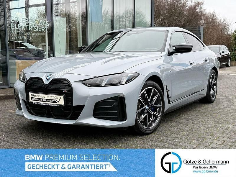 Brooklyn grau Gebraucht 2025 BMW i4 Performance Limousine | 56.940 € (Fairer Preis) - Bild 1/4