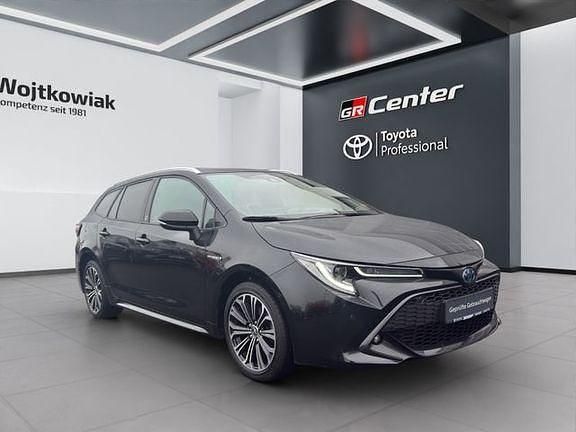 Gebraucht Toyota Corolla Team 122 PS (89 kW) 2021 Mysticschwarz mica Limousine