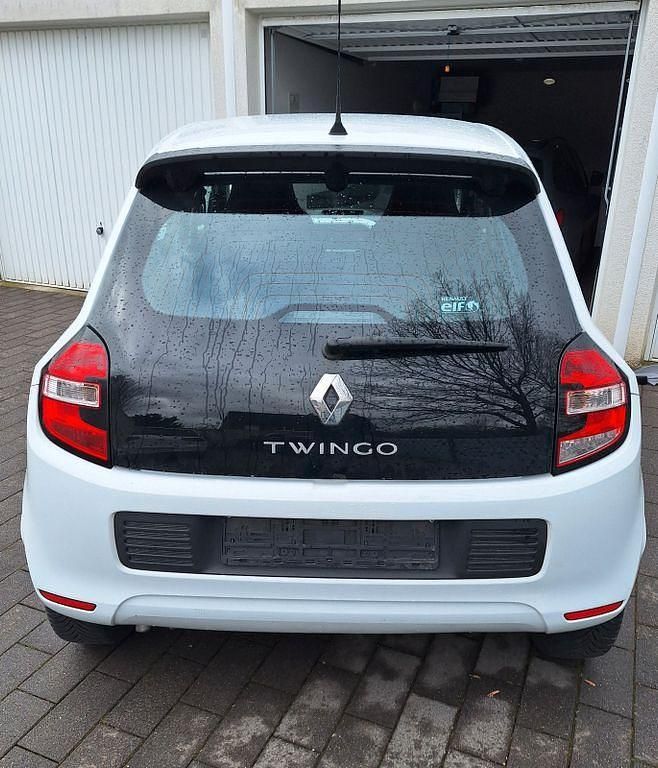 Gebraucht Renault Twingo Life 71 PS (52 kW) 2016 Weiß Kleinwagen