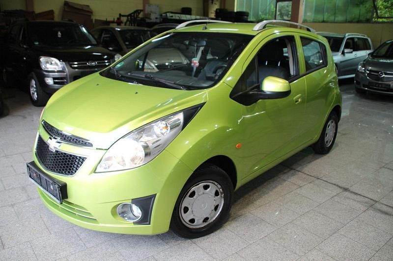 Gebraucht Chevrolet Spark LS 82 PS (60 kW) 2010 Grün Kleinwagen